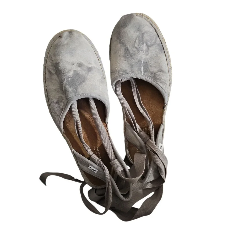 TOMS Bella Espadrille Dove Gray Suede Wrap Up Sandals Flats Shoes Size 8W‎ EUC